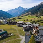 Daire Fleurs Et Neige Lanslevillard