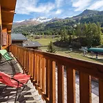 Fleurs Et Neige Daire Lanslevillard