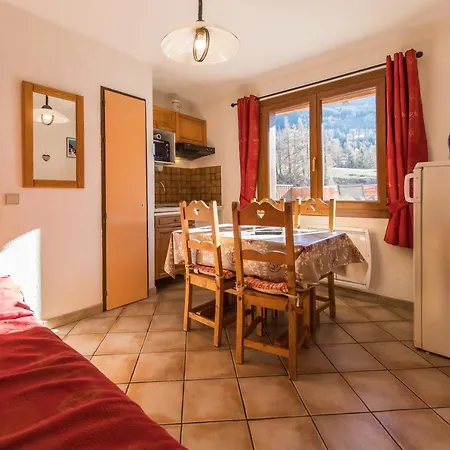 Fleurs Et Neige * Lanslevillard